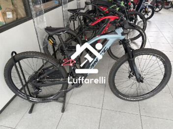 Bene Generico – Bicicletta elettrica - Marca: FANTIC, Modello: BICI MOSER ROAD… — foto 2