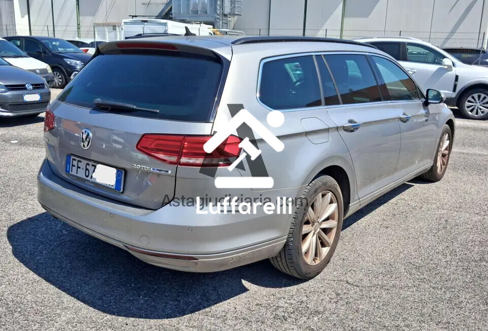 Veicoli – Autoveicolo Volkswagen Passat, targato FF67, km rilevati… — foto 4