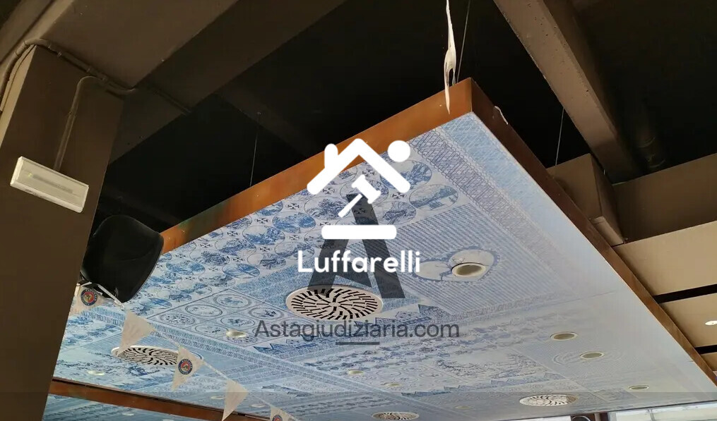 Attrezzature Varie – Lotto composto da arredi e attrezzature complete per attività di… — foto 3
