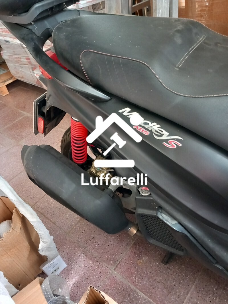 Motoveicolo O Ciclomotore – Piaggio Medley - — foto 2