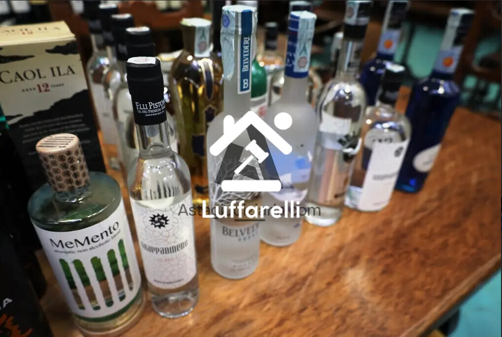 Merce Deperibile – n° 51 bottiglie di liquori — foto 2