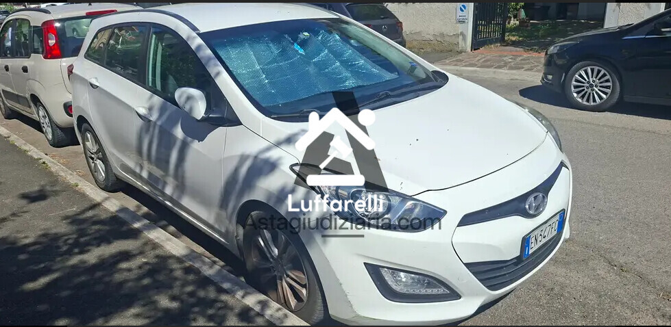 Autovetture – ID. 9 :- AUTOVETTURA HYNDAI TG. EN347FC, ANNO 2012, CIL. 1582… — foto 2