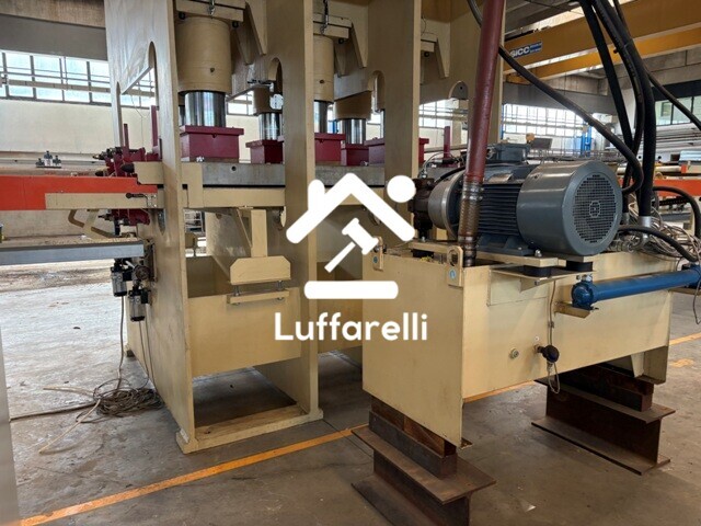 Attrezzature Industriali – Una pressa Pagnoni incompleta (ovvero da integrare), come da… — foto 2