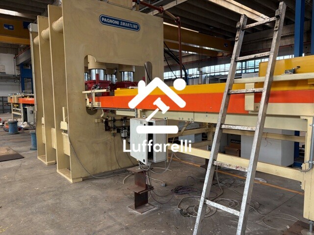 Attrezzature Industriali – Una pressa Pagnoni incompleta (ovvero da integrare), come da… — foto 3
