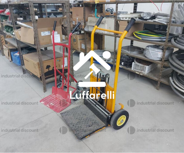 Bene Generico – Materiale termoidraulico e arredi da ufficio — foto 8