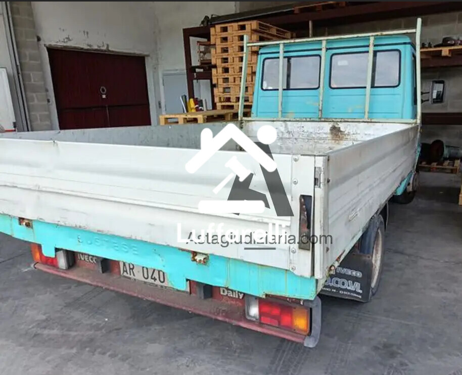 Automezzi Commerciali – Autocarro Iveco Daily targato AR040LB, immatricolato nel 1997… — foto 4
