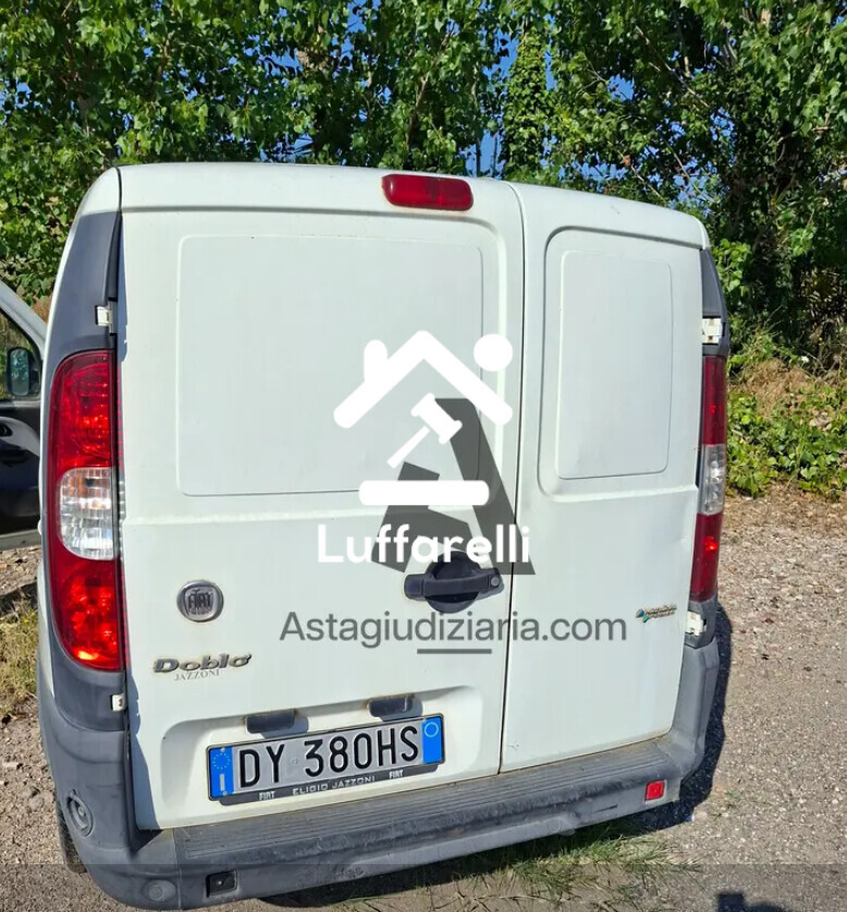 Automezzi Commerciali – N. 1 FURGONE FIAT DOBLO' TARGATO DY 380 HS, KM 70.000 CIRCA DA… — foto 3