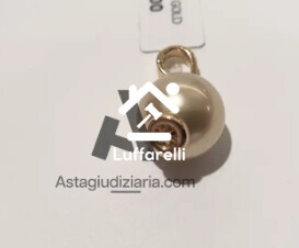 Preziosi – un ciondolo in oro giallo 18 kt con perla gialla coltivata peso… — foto 2