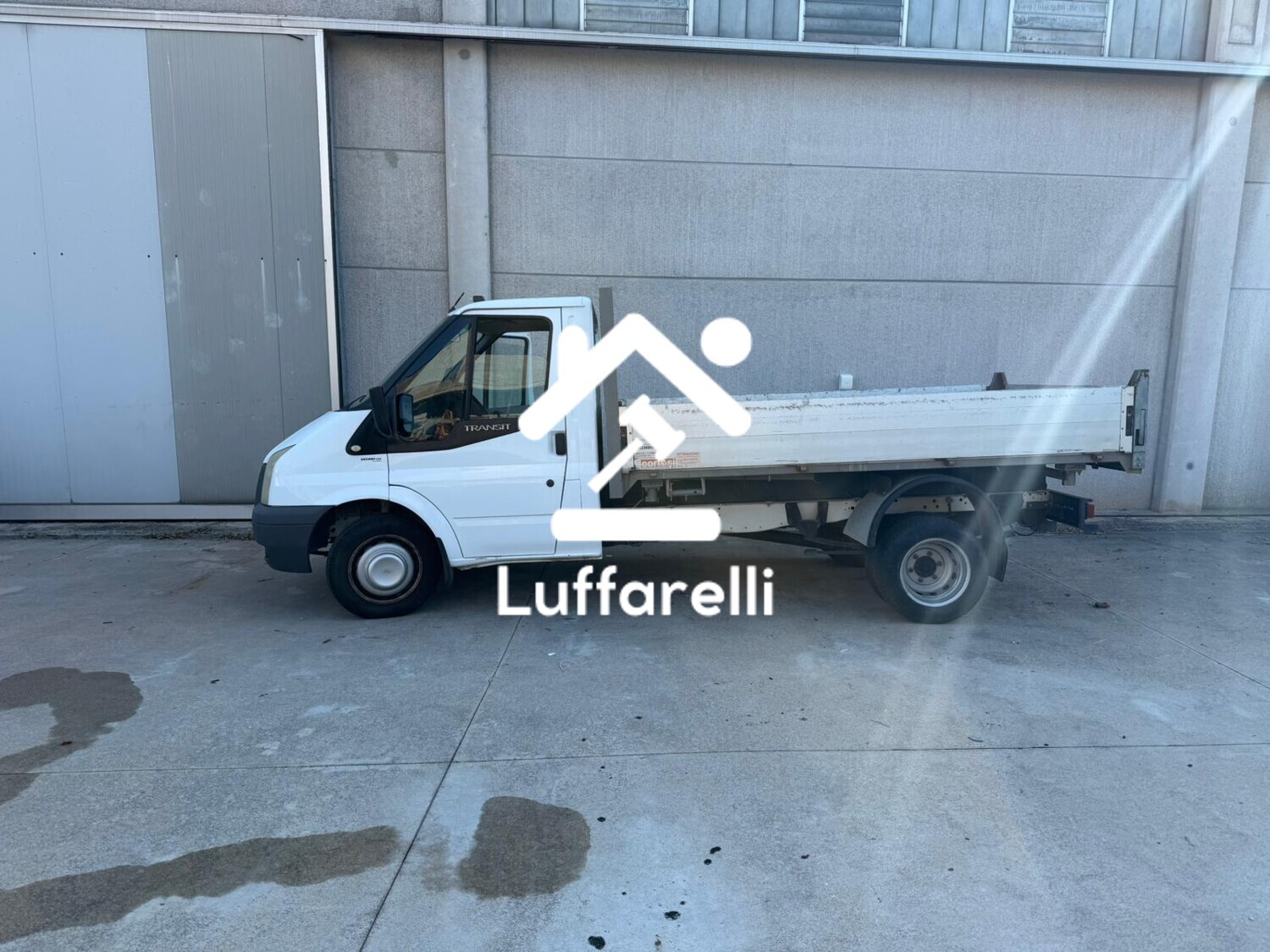 Automezzi Commerciali – FurgoneMarca: FordModello: TransitTarga: EB241NPPrima… — foto 4