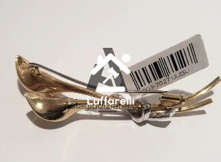 Preziosi – una spilla a forma di calle in oro giallo e bianco 18 kt con… — foto 2