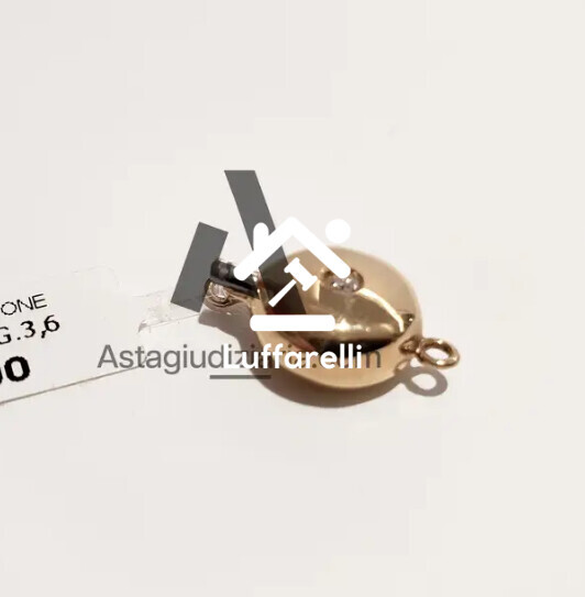 Preziosi – una chiusura per collana in oro giallo e bianco 18 kt con… — foto 2