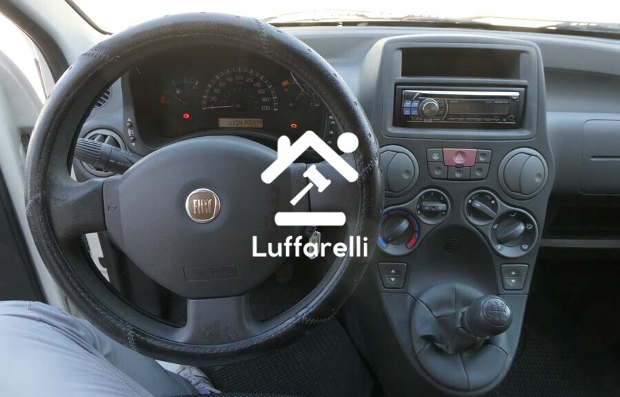 Automezzi Commerciali – Autocarro Fiat Panda immatricolata il 20/10/2008 alimentazione a… — foto 4