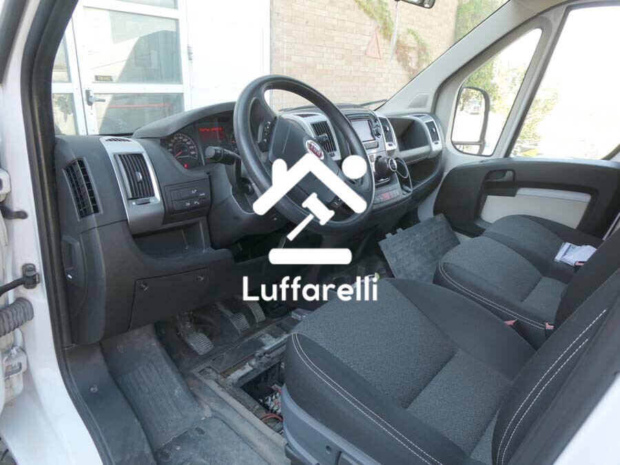 Automezzi Commerciali – Lotto 3) Autocarro Fiat Ducato targato FD 963 ZH immatricolato… — foto 4