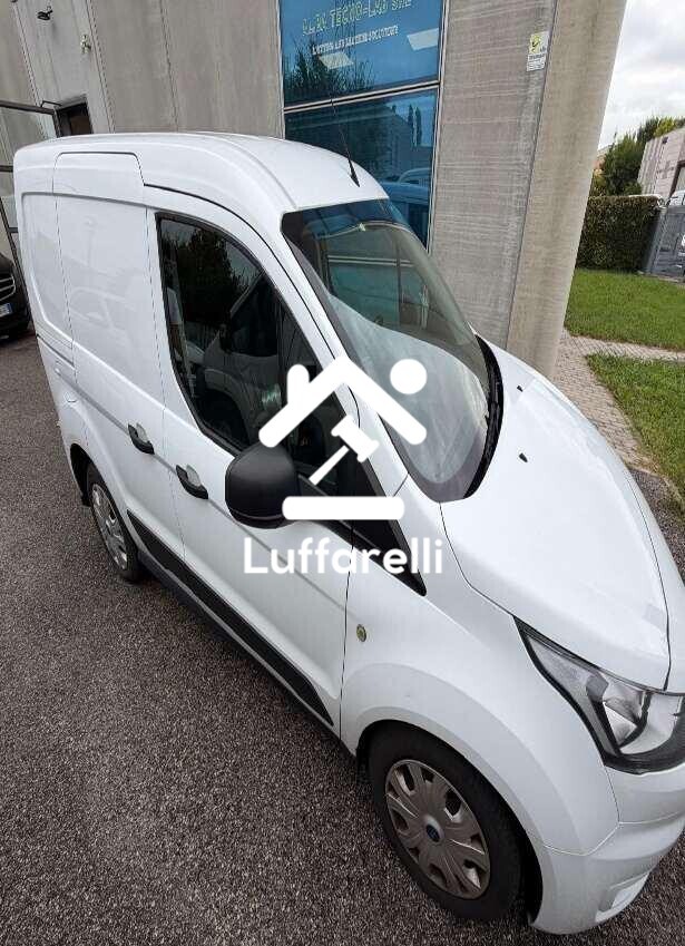 Attrezzature Varie – Il lotto comprende attrezzature e arredi vari: mobili e… — foto 9