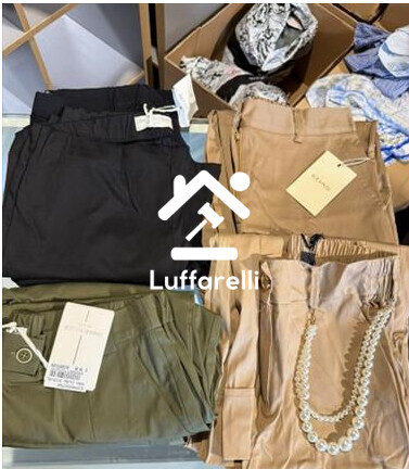 Abbigliamento E Calzature – Il lotto comprende circa 22 pezzi di abbigliamento donna, tra… — foto 3