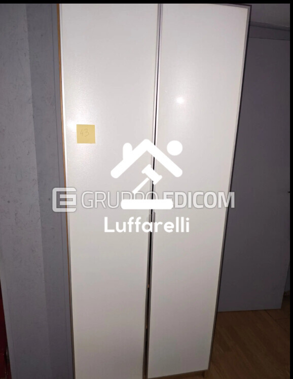 Merci Varie Non Deperibili – Stock composto da beni mobili (macchinari professionali, arredi… — foto 3