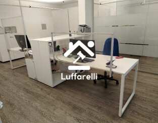 Bene Generico – - arredi ufficio - macchine attrezzature ufficio — foto 9