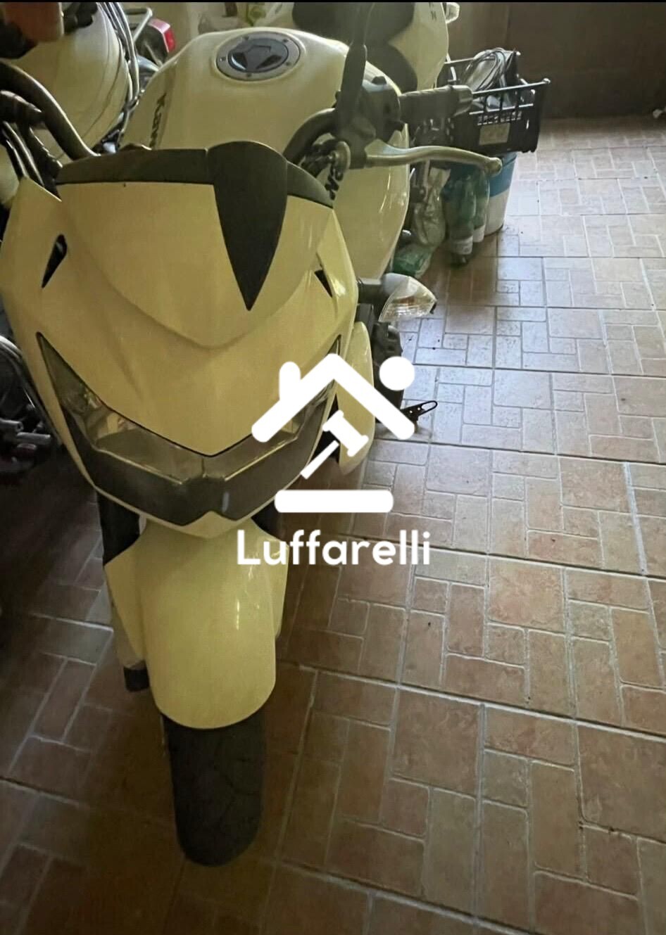 Motoveicolo O Ciclomotore – Il lotto comprende un motociclo Kawasaki ZR750L L 1°… — foto 3
