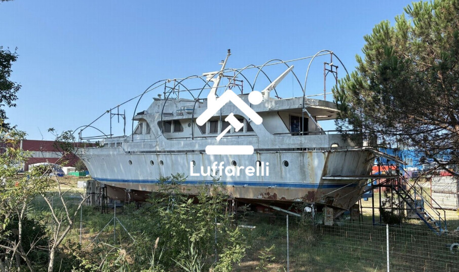 Navi E Galleggianti – Motor Yacht (Lft 23,80 m, Lar 6,00 m, Stazza 91,88 tsl). Scafo… — foto 3