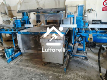 Attrezzature Varie – Il lotto comprende attrezzature e macchinari per la lavorazione… — foto 2