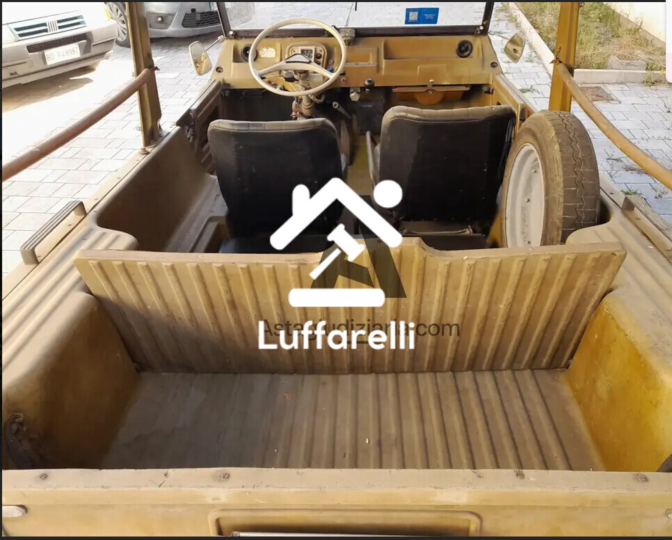 Autovetture – Il lotto comprende un'autovettura Citroen Mehari, immatricolata… — foto 4