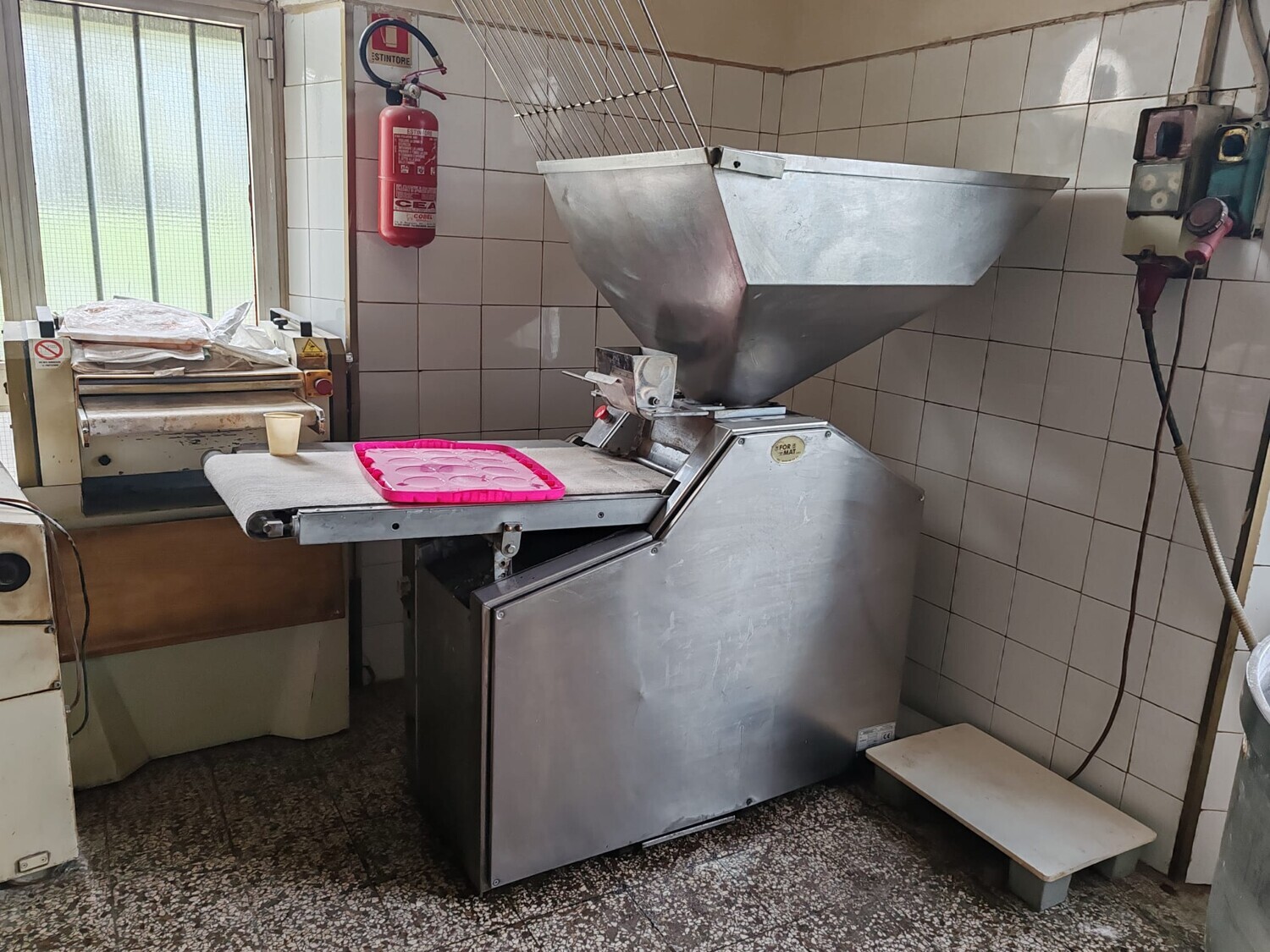 Attrezzature Varie – 0001) N.1 IMPASTATRICE INDUSTRIALE DA CIRCA 200 LITRI PRIVA DI… — foto 2