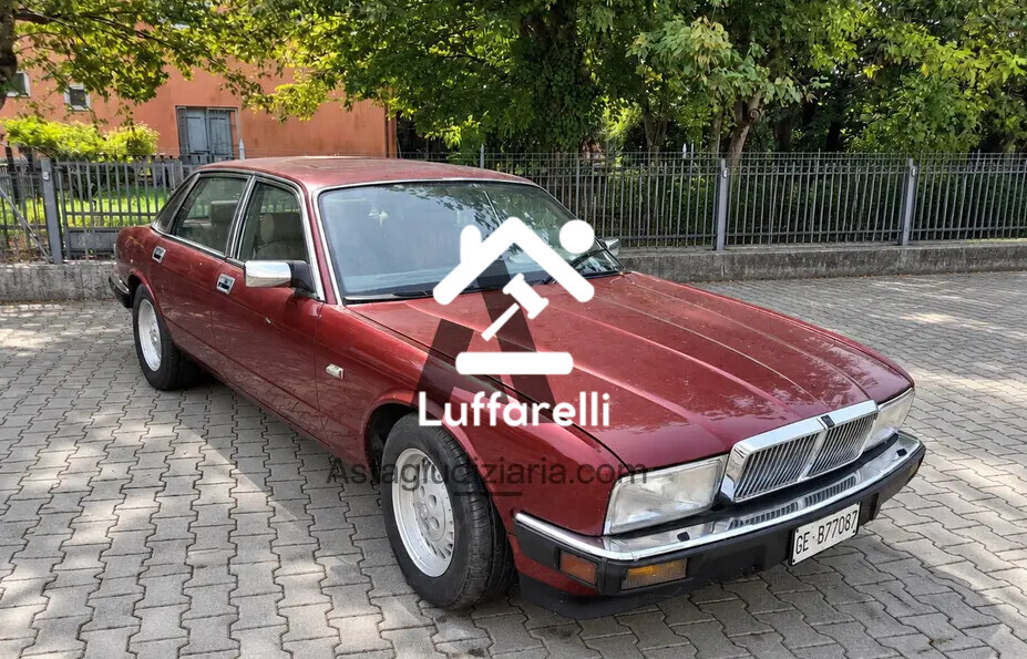 Autovetture – Il lotto comprende un'autovettura Jaguar Sovereign… — foto 2