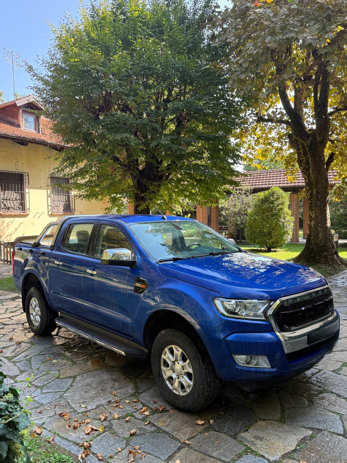 Autovetture – Il lotto comprende un pick-up Ford Ranger usato, con prima… — foto 2