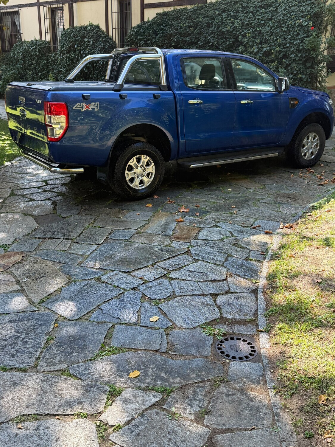Autovetture – Il lotto comprende un pick-up Ford Ranger usato, con prima… — foto 3