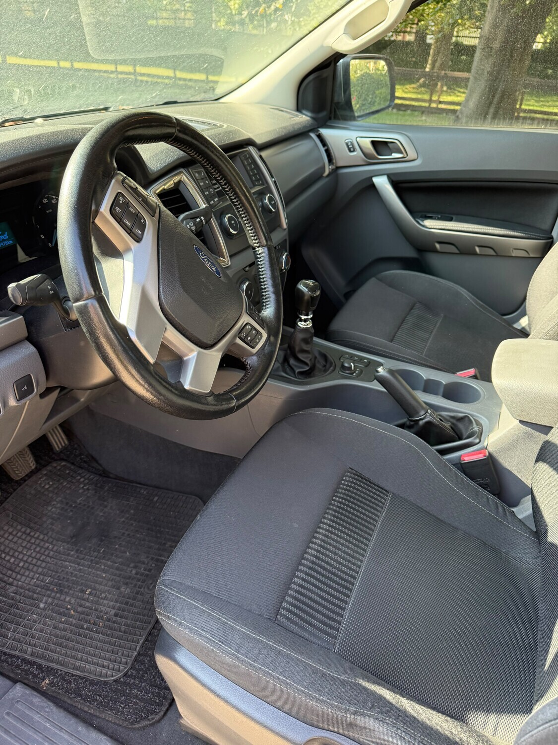 Autovetture – Il lotto comprende un pick-up Ford Ranger usato, con prima… — foto 9