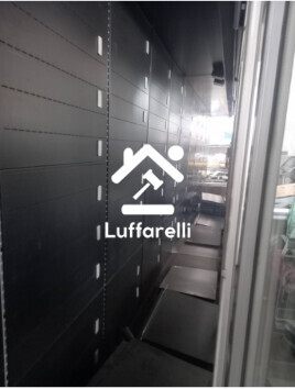 Attrezzature Varie – Il lotto comprende un espositore frigorifero murale verticale… — foto 3