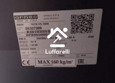 Attrezzature Varie – Il lotto comprende un espositore frigorifero murale verticale… — foto 4