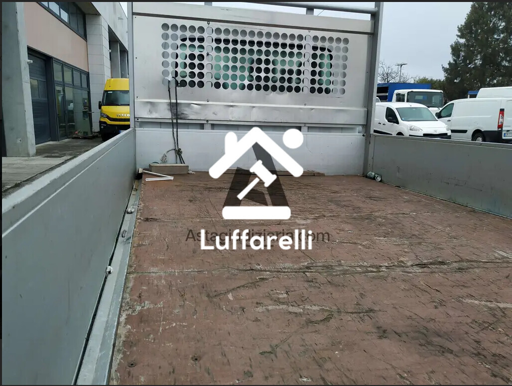 Veicoli – Il lotto comprende un autocarro Opel Movano, anno di… — foto 7