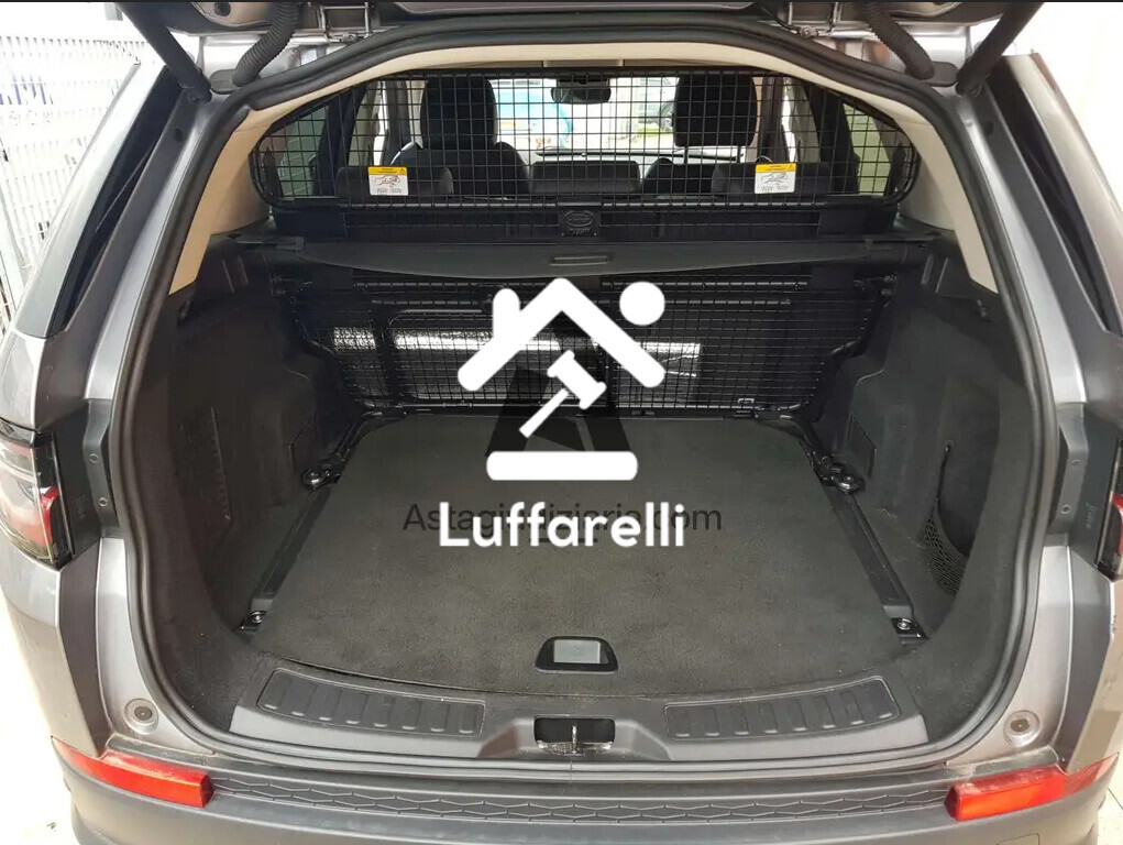 Veicoli – Il lotto comprende un autocarro Land Rover Discovery Sport, anno… — foto 7