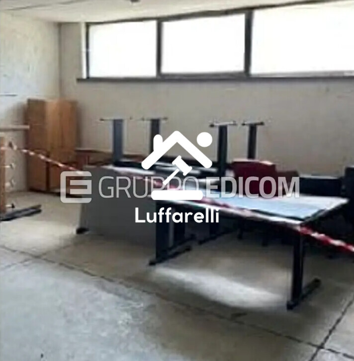 Bene Generico – Stock eterogeneo di materiale di magazzino comprendente… — foto 3