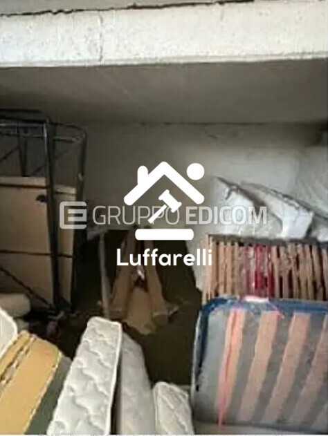 Bene Generico – Stock eterogeneo di materiale di magazzino comprendente… — foto 5