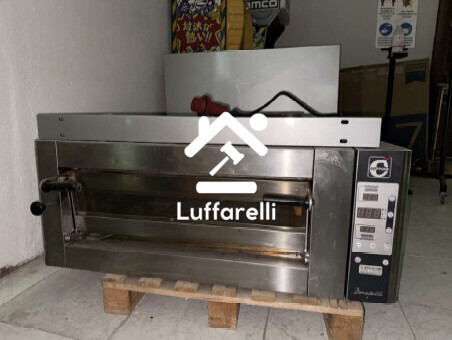 Mobili Da Casa E Varie – Il lotto comprende attrezzatura da bar professionale: macchina… — foto 5