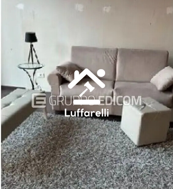 Mobili Da Casa E Varie – Il lotto comprende un arredo completo per zona conversazione… — foto 4