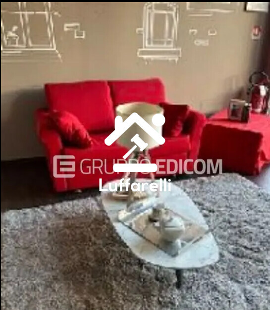 Mobili Da Casa E Varie – Il lotto comprende una composizione di arredo per zona living… — foto 3
