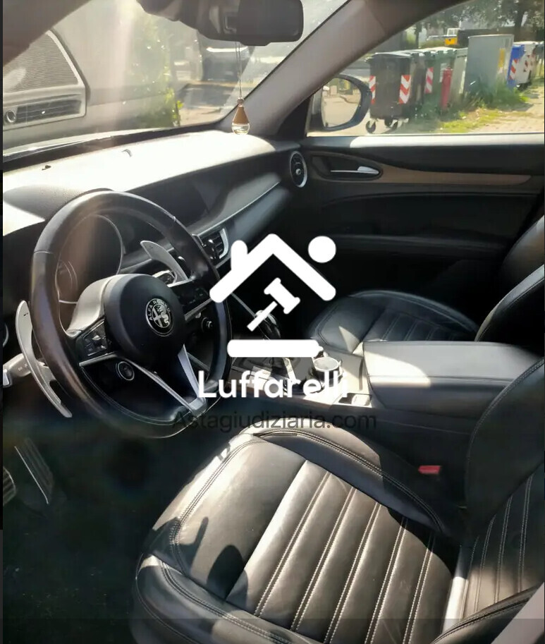 Autovetture – Il lotto comprende un'autovettura Alfa Romeo Stelvio… — foto 5