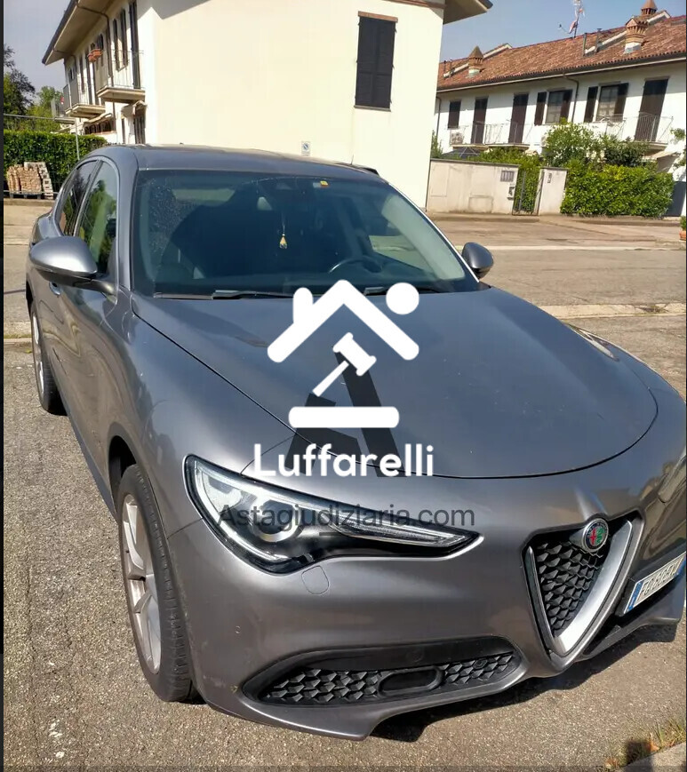 Autovetture – Il lotto comprende un'autovettura Alfa Romeo Stelvio… — foto 3