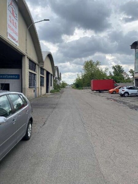NEGOZIO O LOCALE COMMERCIALE VIA DUCCIO GALIMBERTI - TREZZANO SUL NAVIGLIO — foto 3
