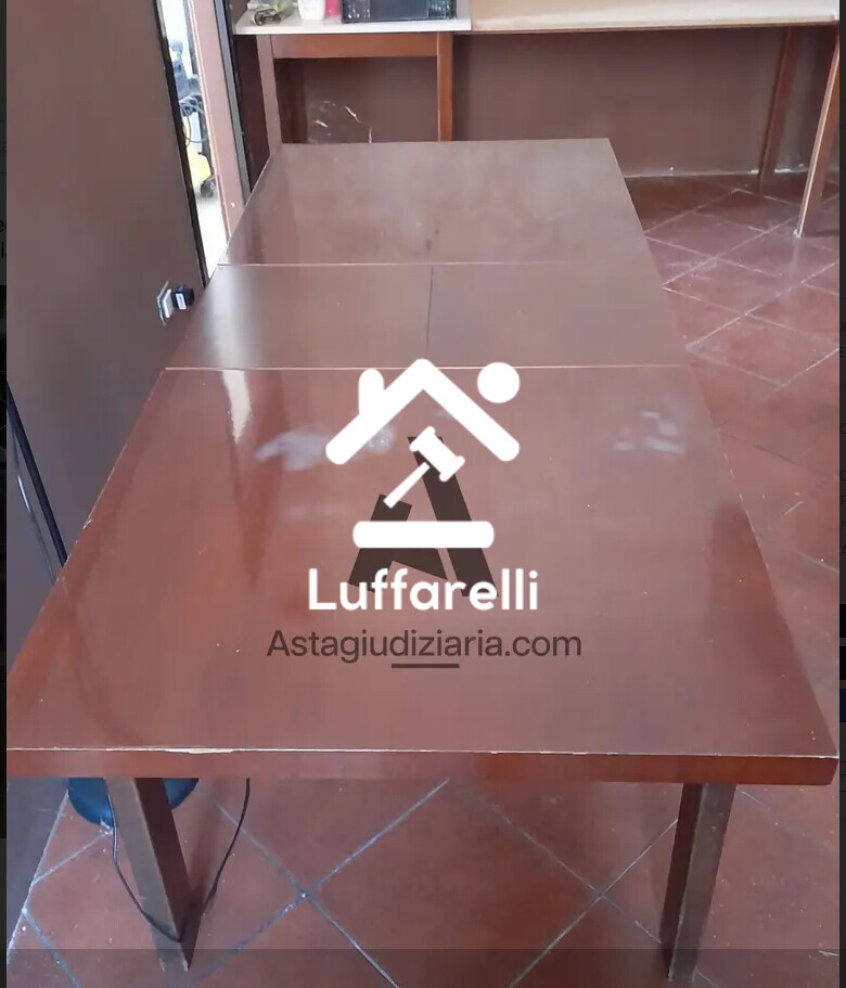Attrezzature Varie – Il lotto unico comprende attrezzature e arredi per attività di… — foto 7