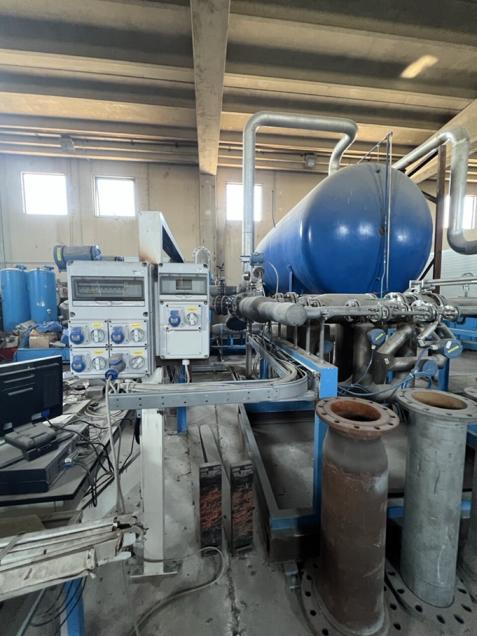 Attrezzature Industriali – Il lotto comprende un macchinario industriale, qualificato come… — foto 5
