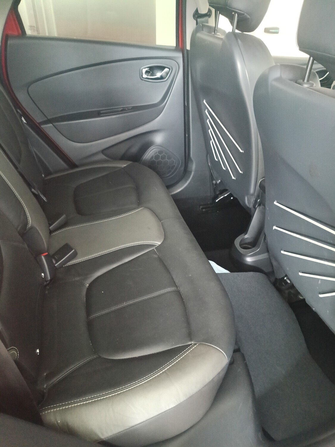 Autovetture – Il lotto comprende un'autovettura Renault Captur 1 serie… — foto 8