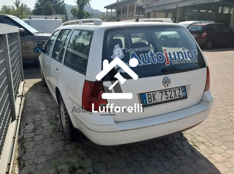 Automezzi Commerciali – Il lotto comprende un'autovettura Volkswagen Golf, immatricolata… — foto 4