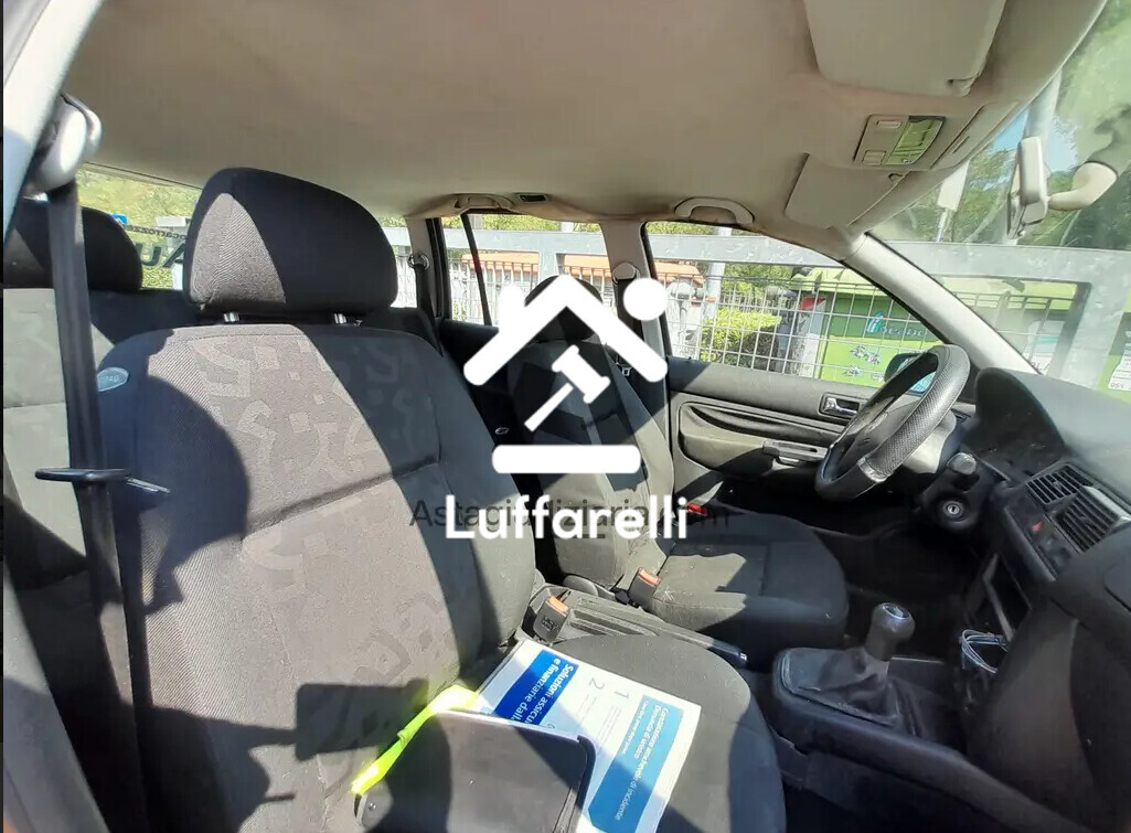 Automezzi Commerciali – Il lotto comprende un'autovettura Volkswagen Golf, immatricolata… — foto 5