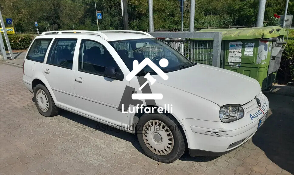 Automezzi Commerciali – Il lotto comprende un'autovettura Volkswagen Golf, immatricolata… — foto 2