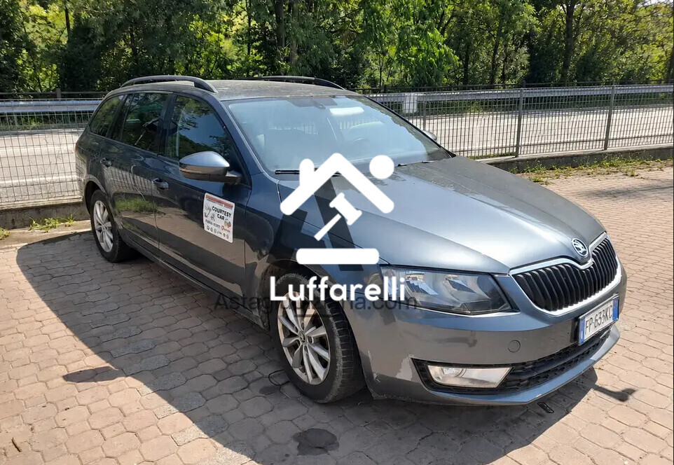 Autovetture – Il lotto comprende un'autovettura Skoda Octavia, immatricolata… — foto 2