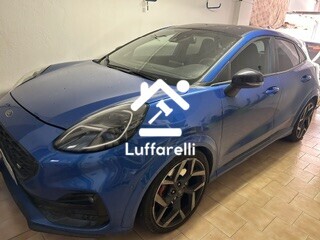 Autovetture – Il lotto comprende un'autovettura Ford Puma 1.5, anno 2022, con… — foto 2